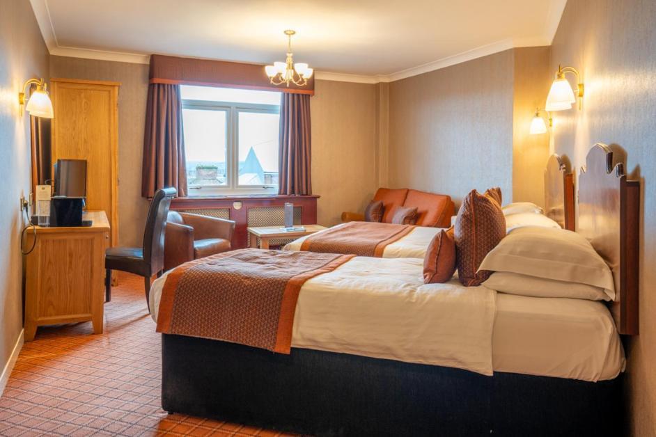 Cairndale Hotel & Spa Dumfries Exterior photo
